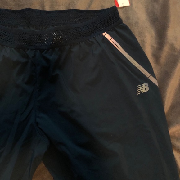 New Balance warm up joggers - Picture 1 of 4